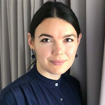 Photo of Dr Clare Davidson